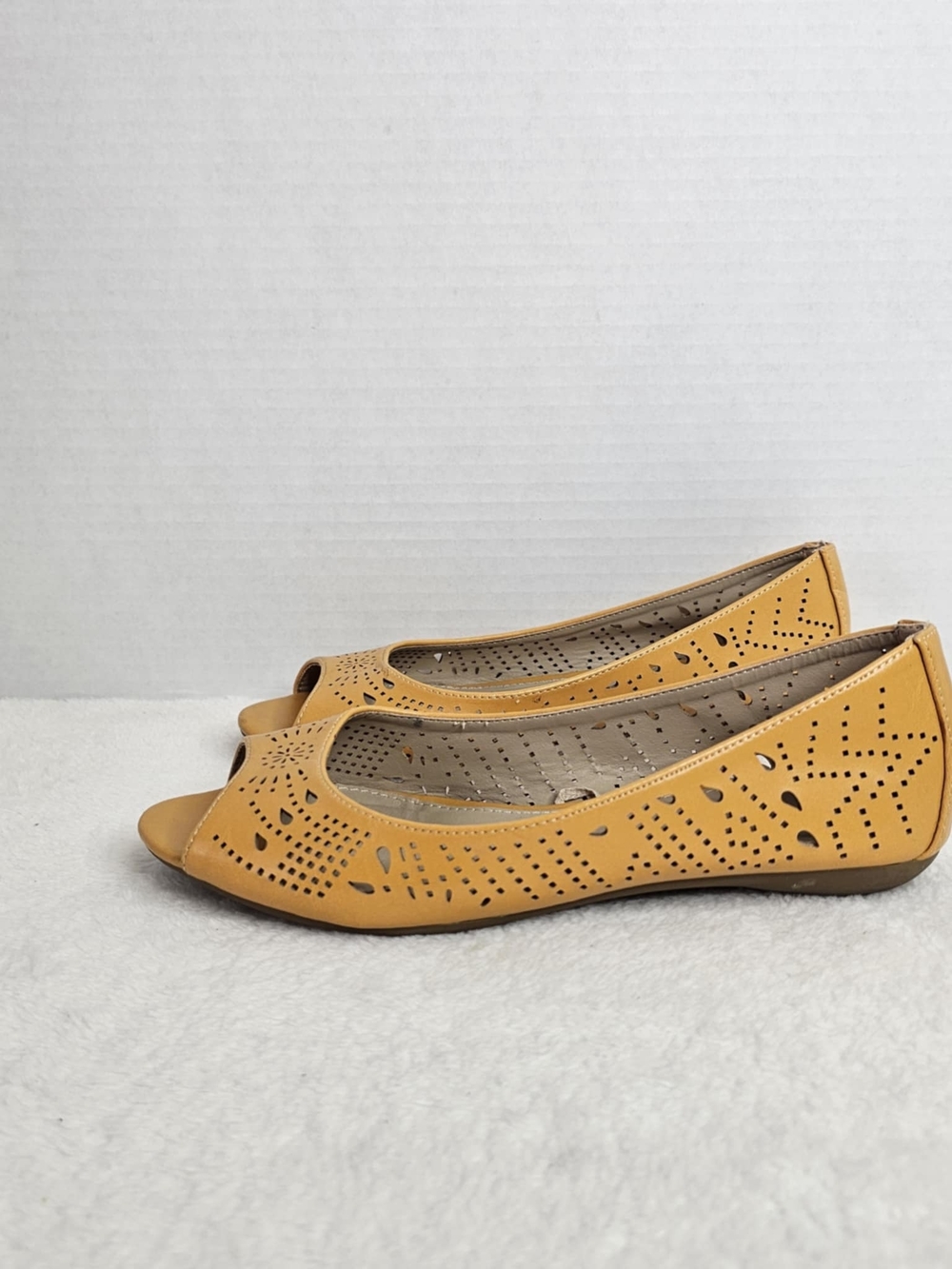 Nicole Women's Open-Toe Laser-Cut Flats in Mustard Yellow - Picture 5 of 13